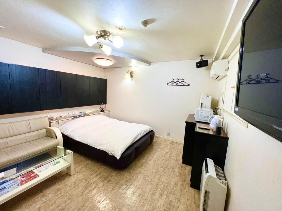 Hotel Mint House -Resort And Relaxation- Mihama  Экстерьер фото