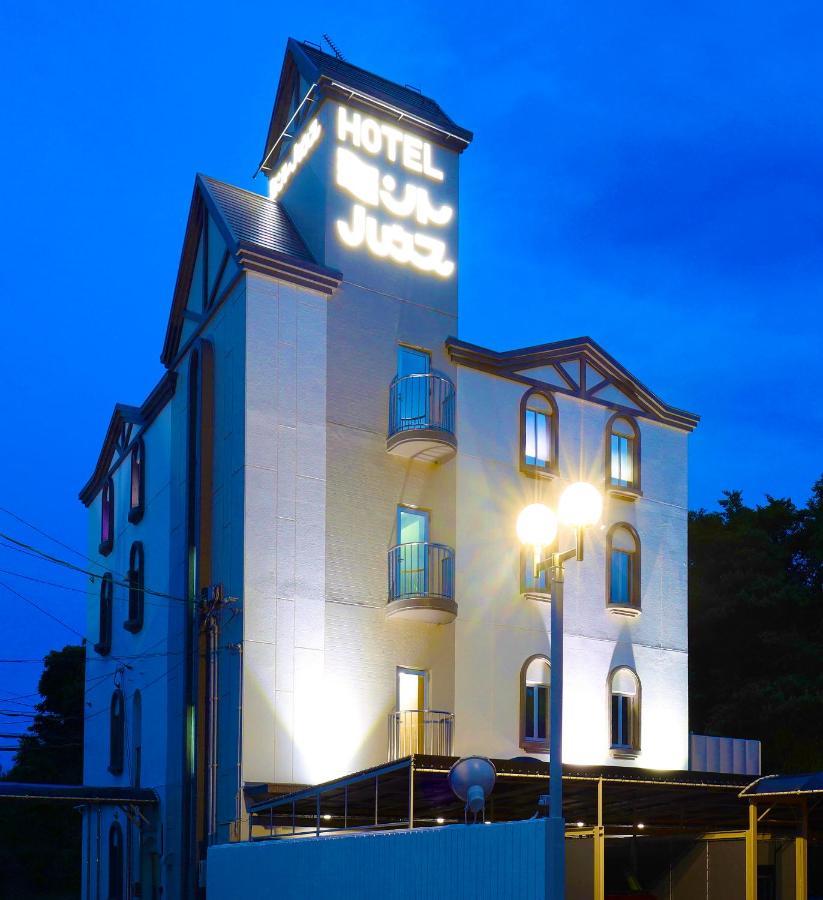 Hotel Mint House -Resort And Relaxation- Mihama  Экстерьер фото